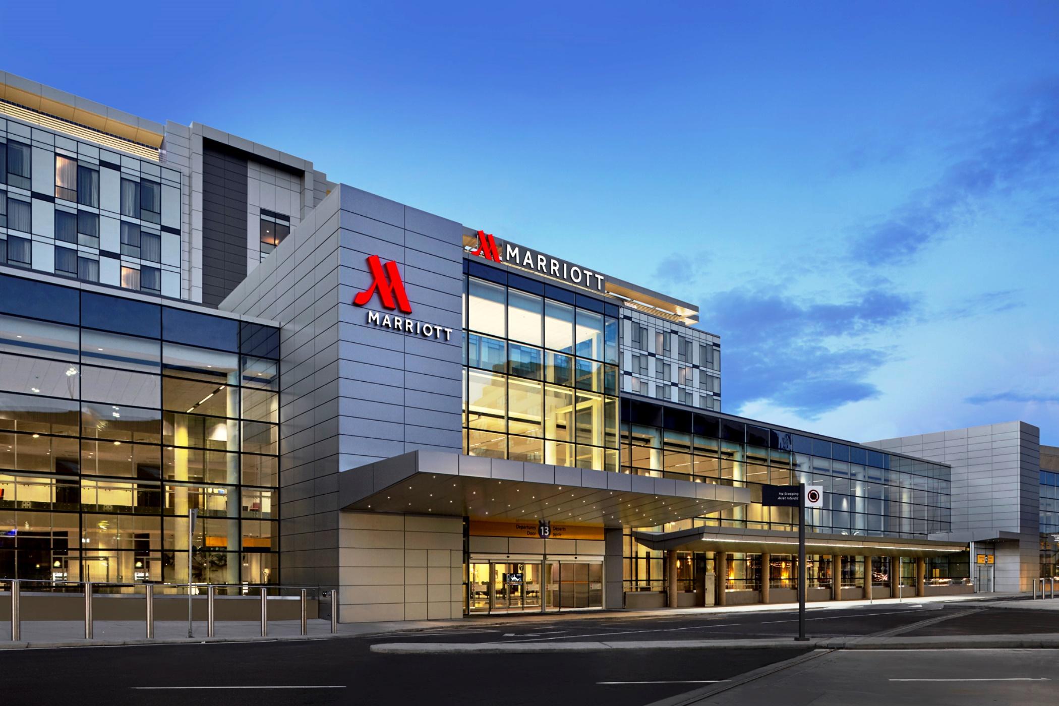 Calgary Airport Marriott In-Terminal Hotel Bagian luar foto