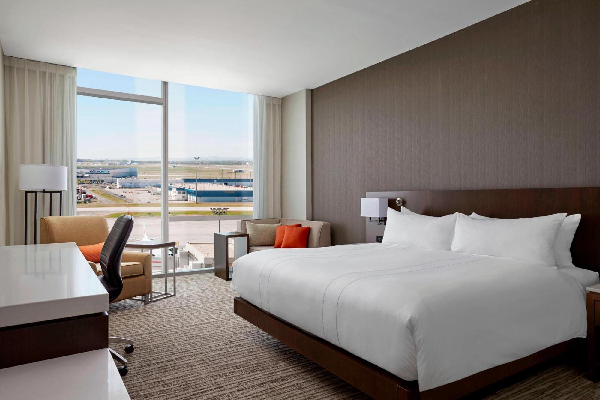 Calgary Airport Marriott In-Terminal Hotel Bagian luar foto